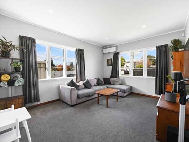 1A Dermont Street, Bader
