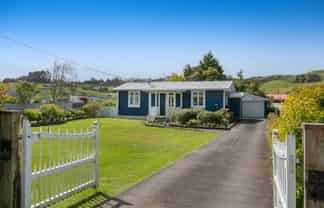 40 Awaroa Road, Helensville