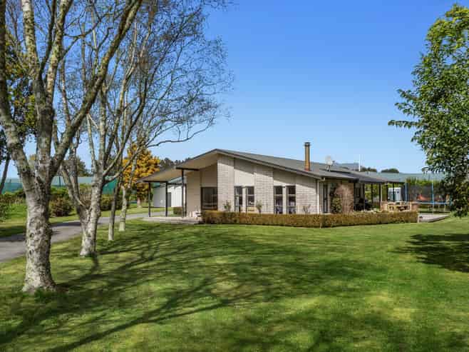 96A and 14 Hallett Road, Otakiri