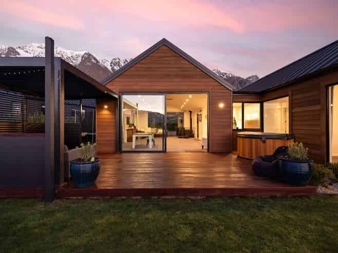 5 Torridon Court, Jacks Point