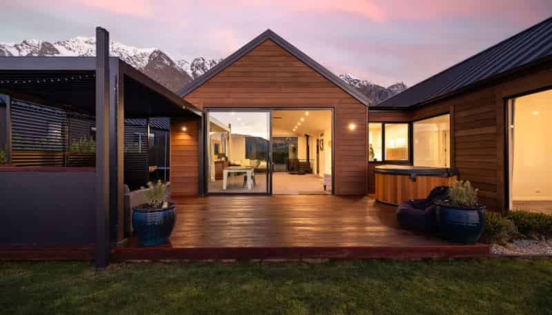 5 Torridon Court, Jacks Point