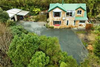 8 Hillcroft Road, Horokiwi