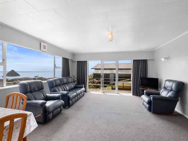 25D Port View Crescent, Moturoa