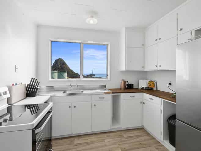 25D Port View Crescent, Moturoa