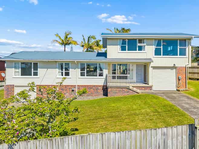 1 Crystal Avenue, Glendene