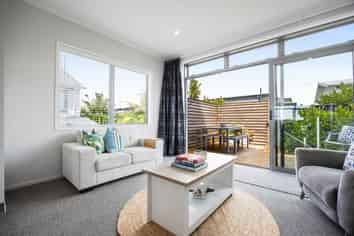 74 Caldera Drive, Long Bay
