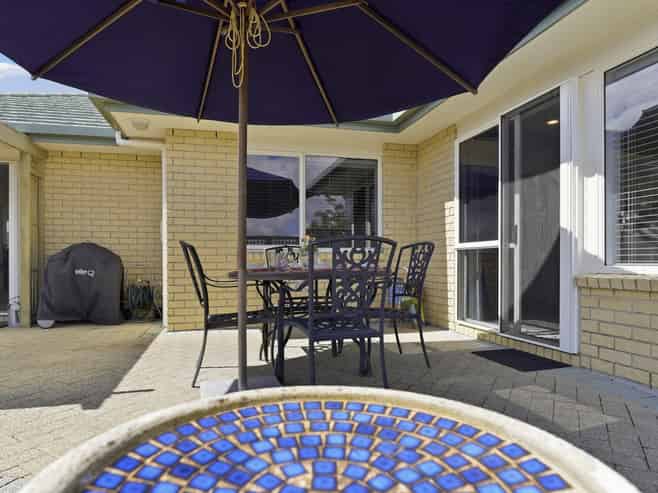 27 Mahonia Place, Pyes Pa