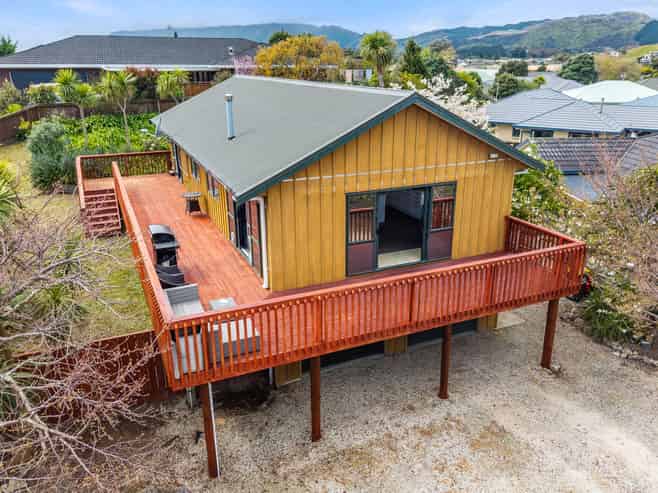 161 Langdale Avenue, Paraparaumu