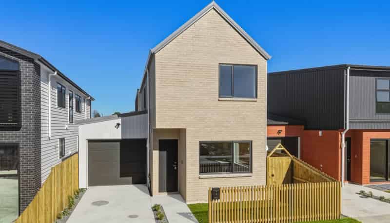 6 Stableford Crescent, Opaheke