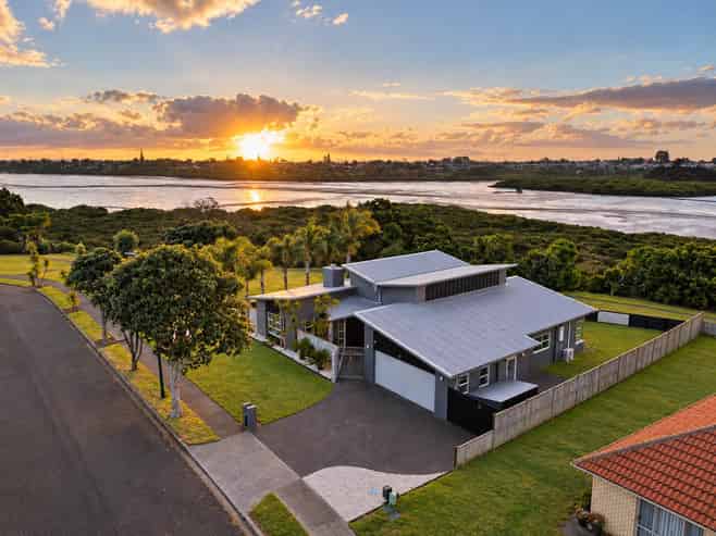 22 Stranraer Crescent, Wattle Downs
