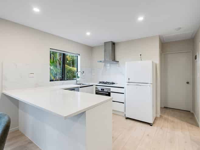 27B Highgrove Lane, Totara Vale