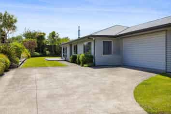 113C Swansea Road, Stratford