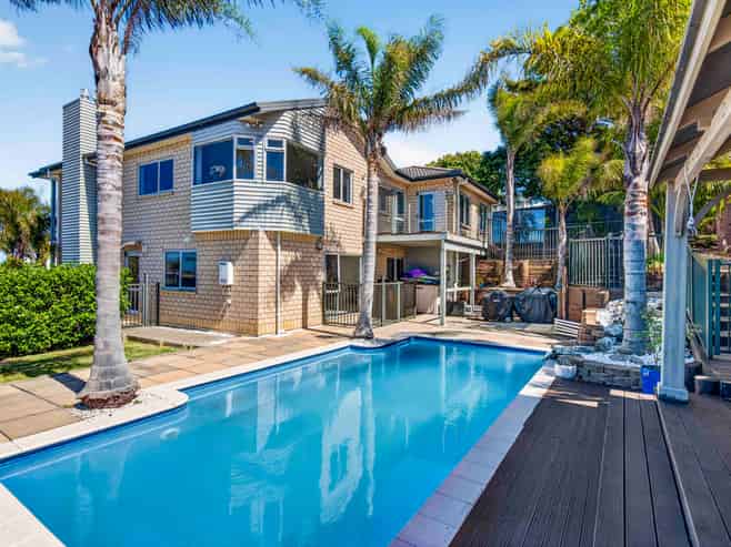 21 Kotanui Avenue, Army Bay