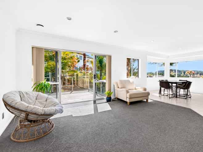21 Kotanui Avenue, Army Bay