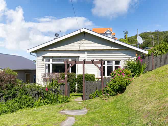 19 Cam Street, Island Bay