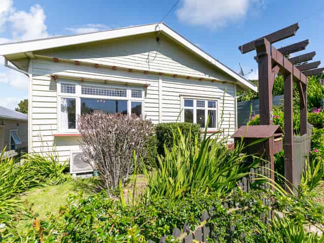 19 Cam Street, Island Bay
