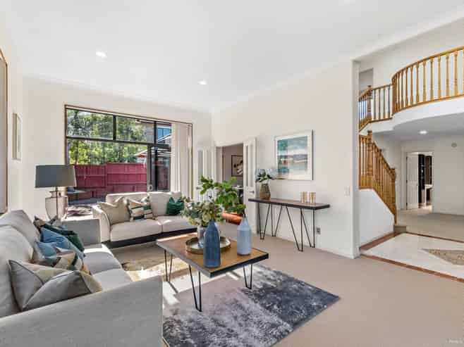 16 Maybole Drive, Flat Bush