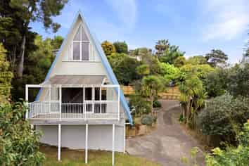 10B Win Grove, Hatfields Beach