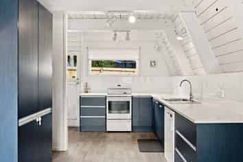 10B Win Grove, Hatfields Beach