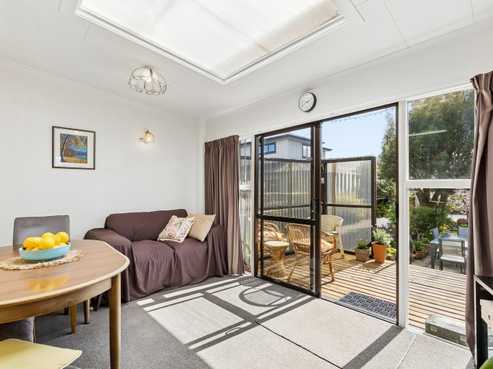 58 Hargest Cres, Saint Kilda