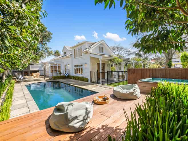 8 Green Lane East, Remuera
