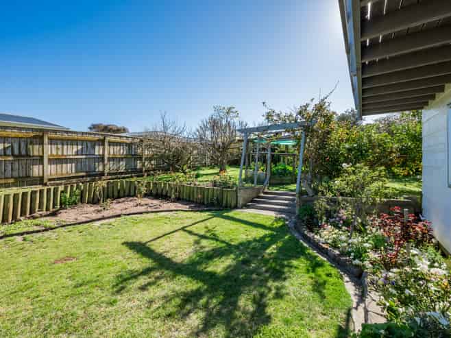 4 Elder Grove, Paraparaumu