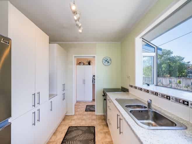 4 Elder Grove, Paraparaumu