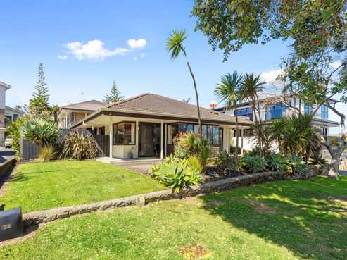 4 Pacific View Road, Papamoa