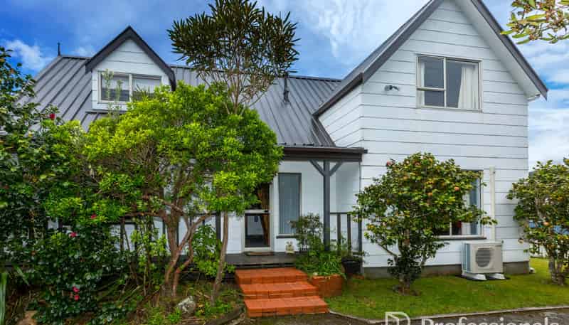 2 Fenchurch Grove, Stokes Valley