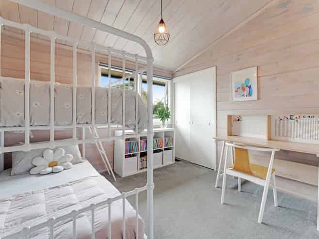 2 Valkyria Place, Beach Haven
