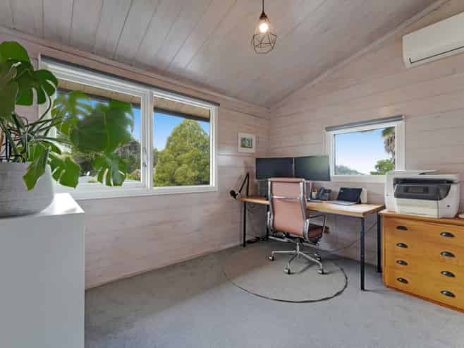 2 Valkyria Place, Beach Haven