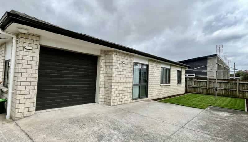 31 Dawson Road, Otara