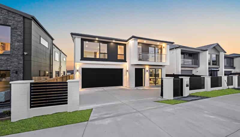 13 Mill Hill Close, Flat Bush