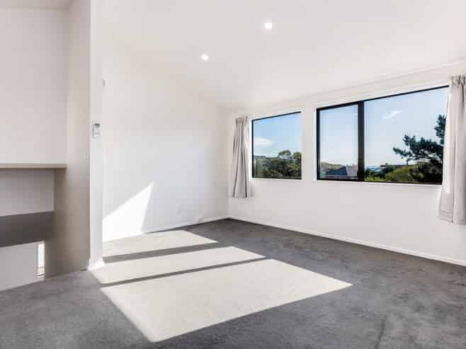 8 Morere Street, Titahi Bay