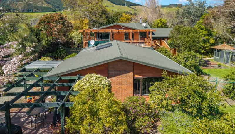 266 Paton Road, Hope