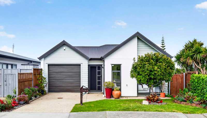 19 Barcliff Terrace, Gulf Harbour