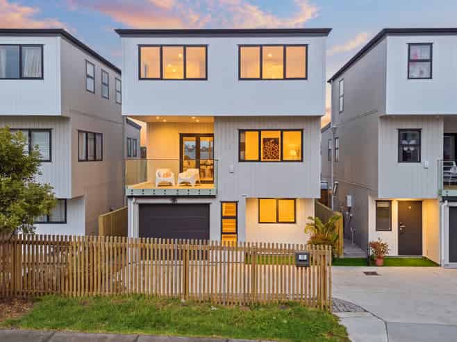 1C Dunkirk Terrace, Mount Albert