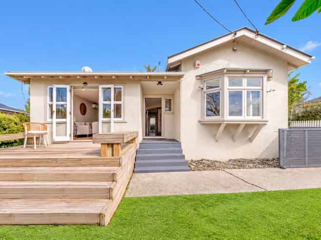 9 Fontenoy Street, Mount Albert