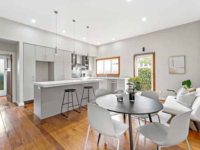 9 Fontenoy Street, Mount Albert
