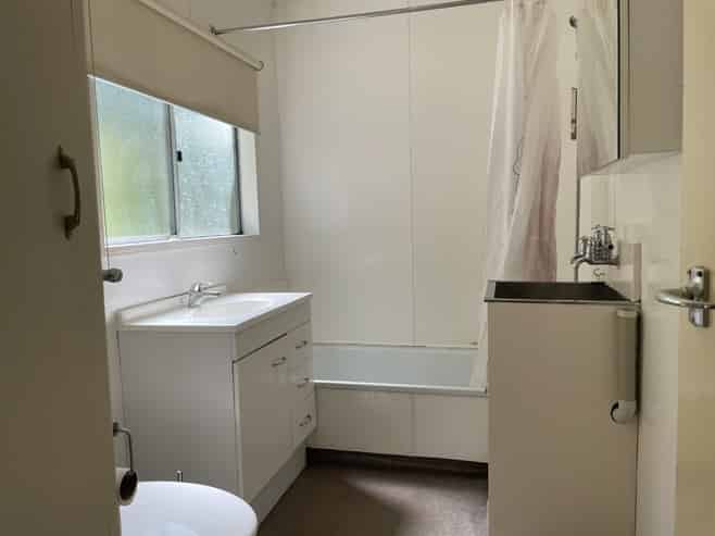 B/1 Jerome Way, Crofton Downs