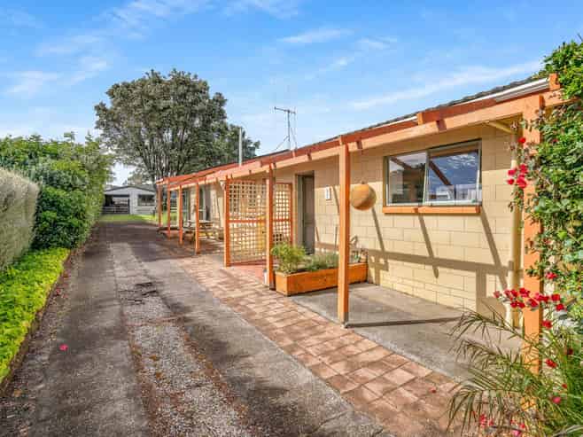 21 Whiritoa Beach Road, Whiritoa