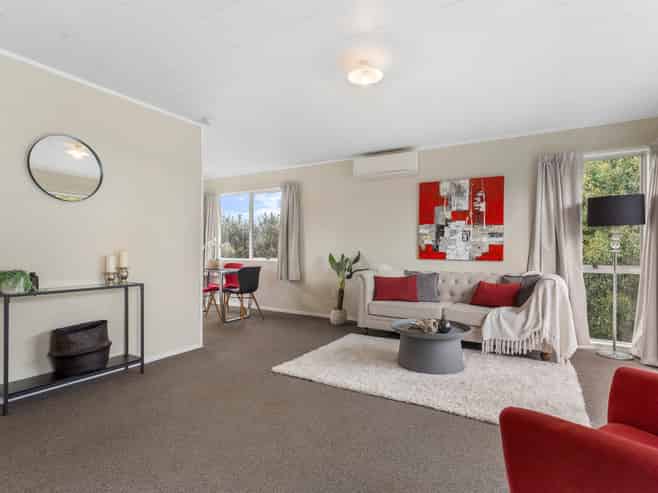 2/19 Solar Road, Glen Eden