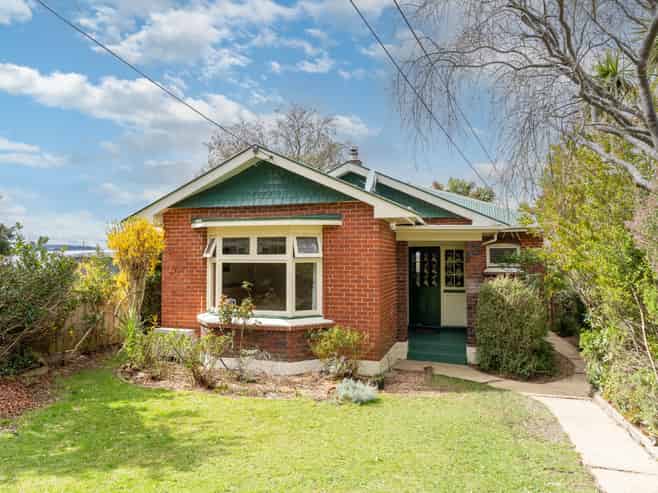 55 English Avenue, Mornington