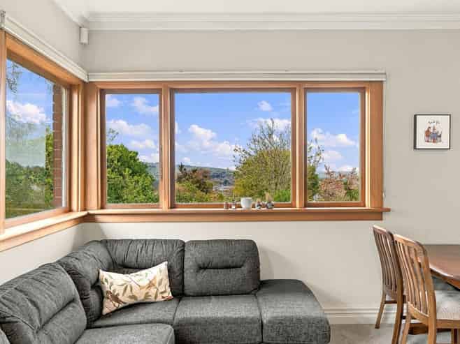 55 English Avenue, Mornington