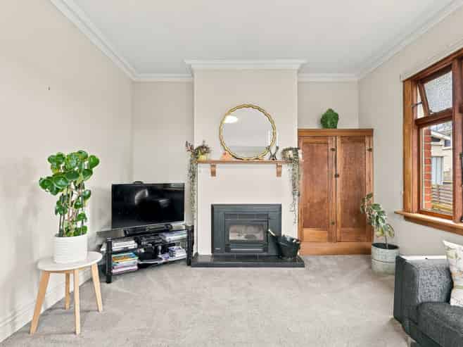 55 English Avenue, Mornington