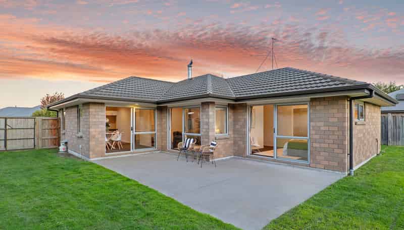 24 Wellington Street, Ashley