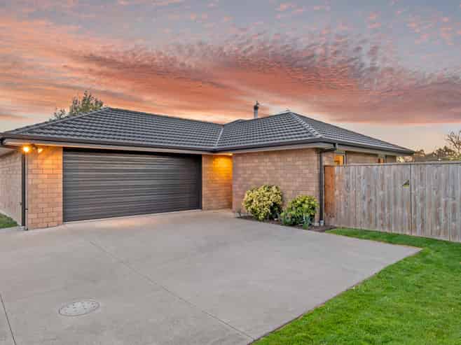 24 Wellington Street, Ashley