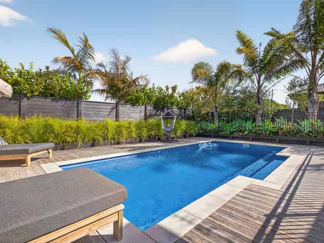  16 Riverhead Point Drive, Riverhead