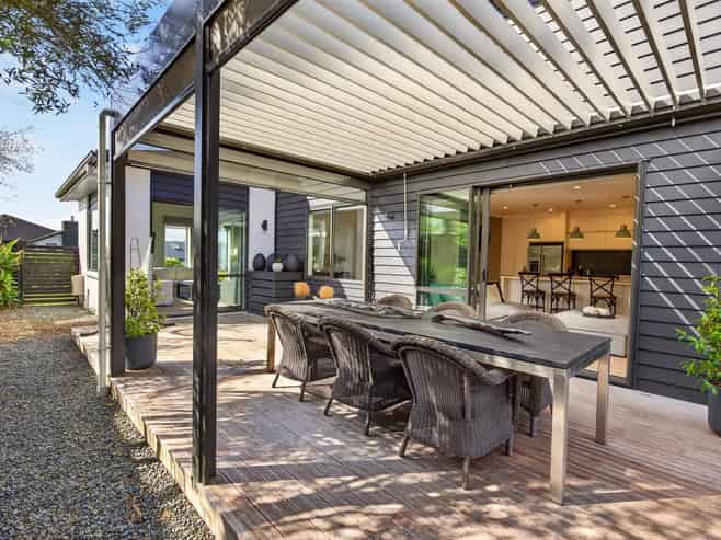  16 Riverhead Point Drive, Riverhead