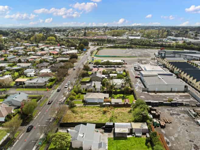 37 Rifle Range Road, Dinsdale
